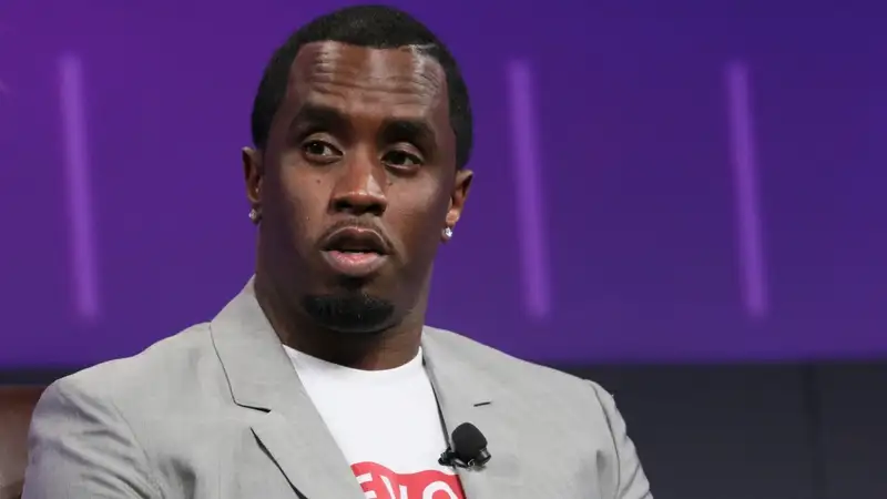 Американский рэпер P. Diddy обвиняется в насилии над 13-летней девочкой