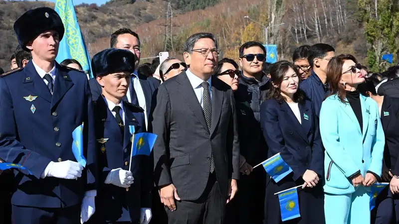 Государственный флаг, День Республики, Алматы, фото - Новости Zakon.kz от 25.10.2024 13:24