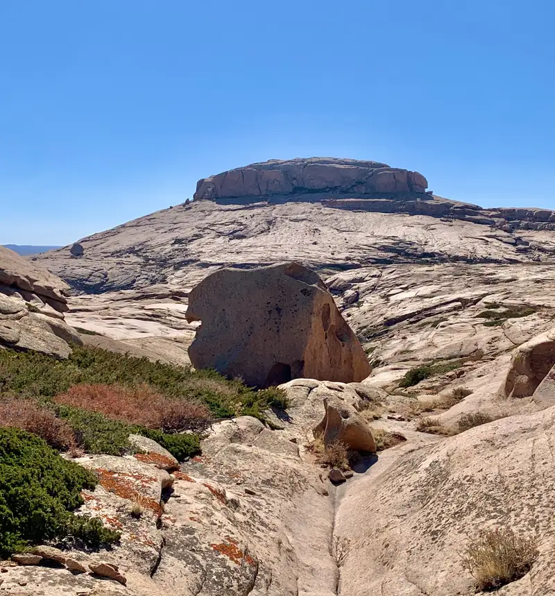 Забег по горам: балхашец поднялся на 9 вершин за один день , фото — Новости Zakon.kz от 30.10.2024 12:36