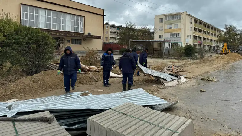 Мощный ураган в Мангистау: что известно к этому часу