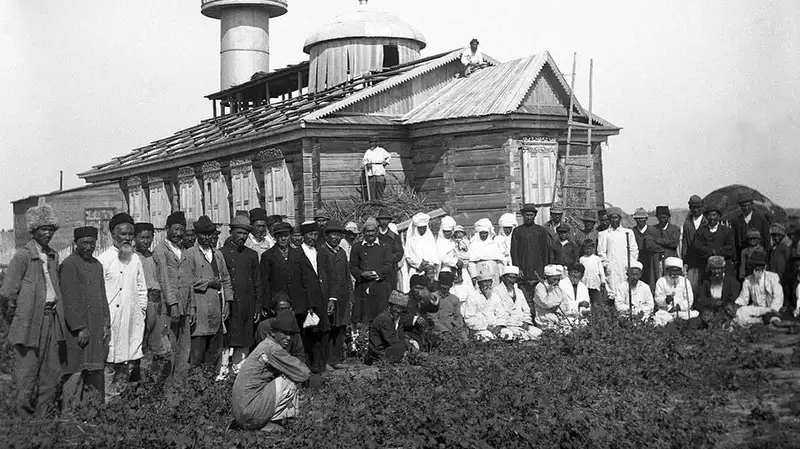 Как менялась одежда за последние 100 лет, фото - Новости Zakon.kz от 08.11.2024 15:02