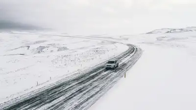 Закрытая трасса, закрыто, стоп, снег, снегопад, метель, закрытая дорога, непогода, перекрытая дорога, дорога закрыта, заносы, занос 