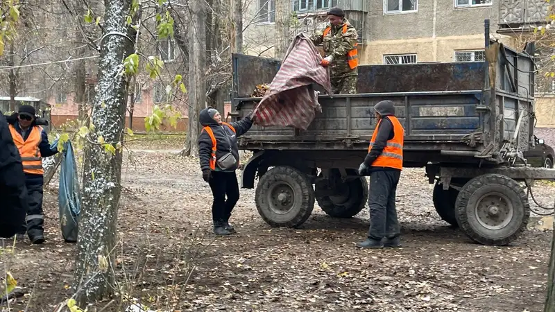 В Жамбылском регионе продолжается экологическая акция "Чистый Казахстан"