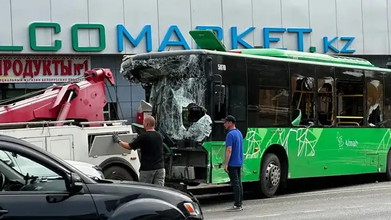 Смертельное ДТП с автобусом в Алматы: подсудимая полностью признала вину