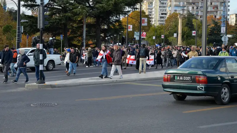 митинги, Грузия, ЕС, протесты, фото - Новости Zakon.kz от 02.12.2024 17:14