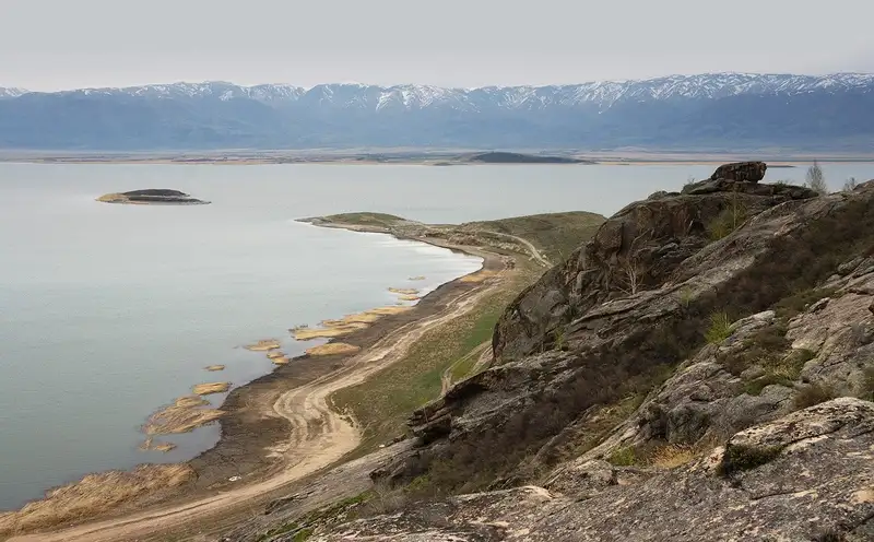 Бухтарминское водохранилище, фото — Новости Zakon.kz от 05.12.2024 15:25