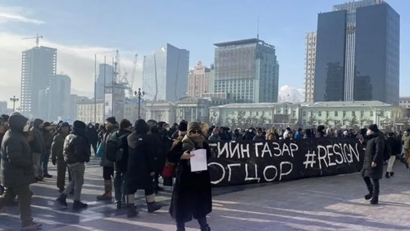 Три тысячи человек требовали отставки правительства в Монголии