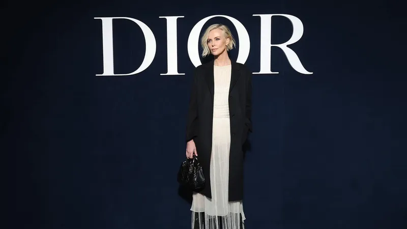 Шарлиз Терон снова стала лицом Dior